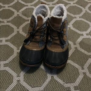 Sorel Brown and Black Winter Boots with Faux Fur Lining